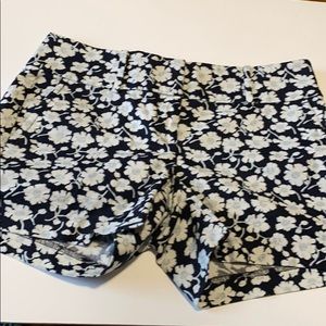 Ann Taylor petite signature 4P shorts